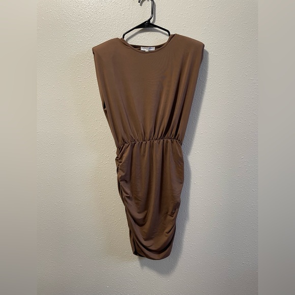 NWOT Cloud Ten Dress Boutique - Picture 2 of 5